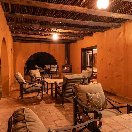 Mount Etjo Safari Lodge Kalkfeld Экстерьер фото