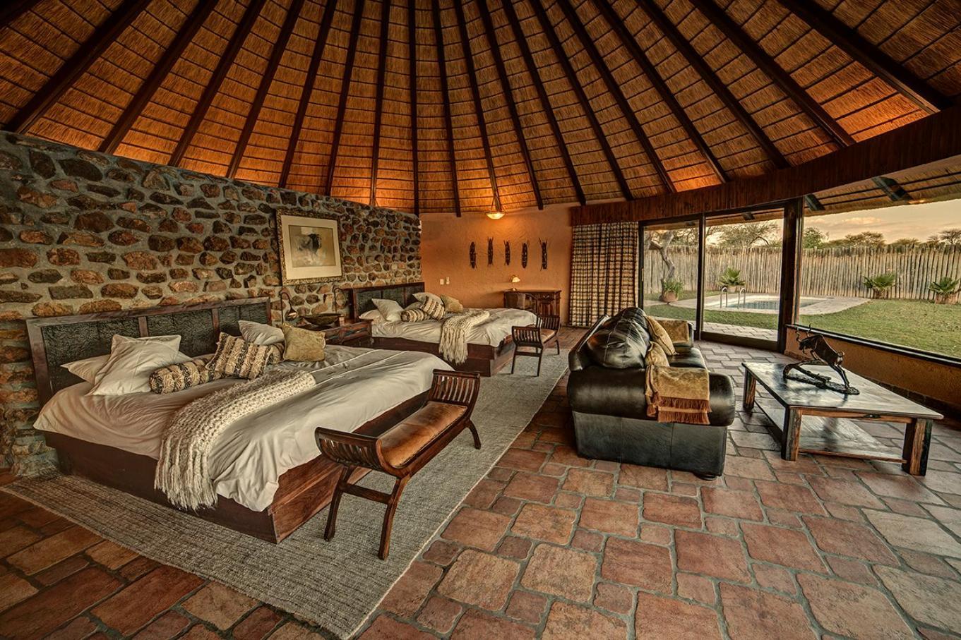 Mount Etjo Safari Lodge Kalkfeld Экстерьер фото