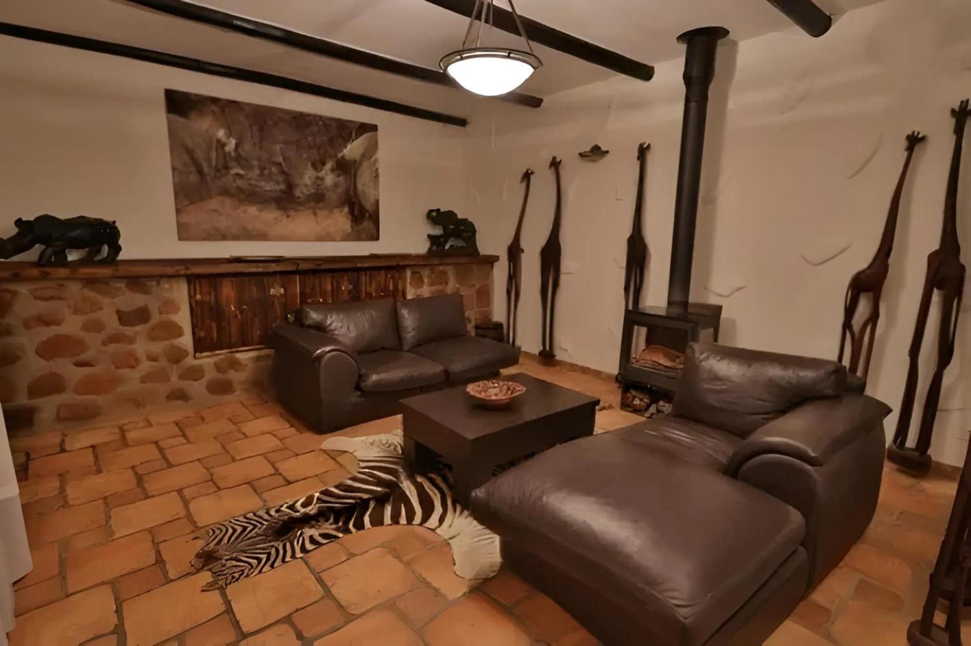 Mount Etjo Safari Lodge Kalkfeld Экстерьер фото