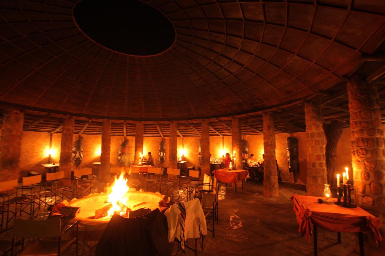 Mount Etjo Safari Lodge Kalkfeld Экстерьер фото