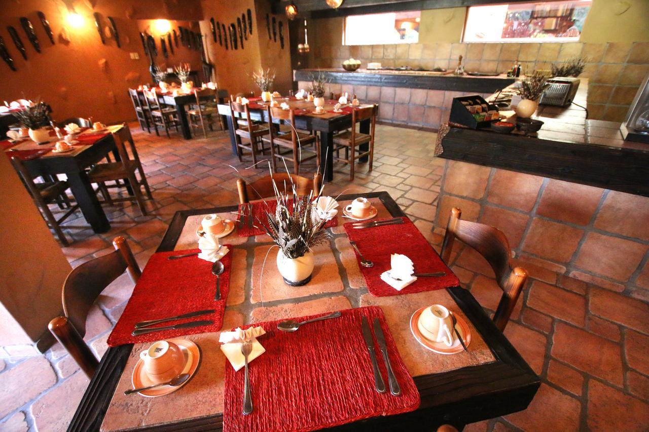 Mount Etjo Safari Lodge Kalkfeld Экстерьер фото
